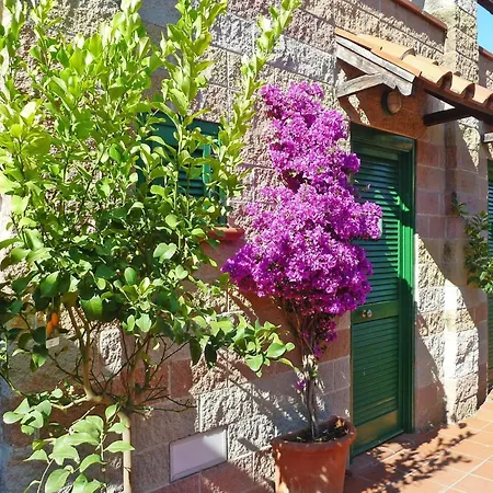 St Anna, Rio Nell Elba Daire